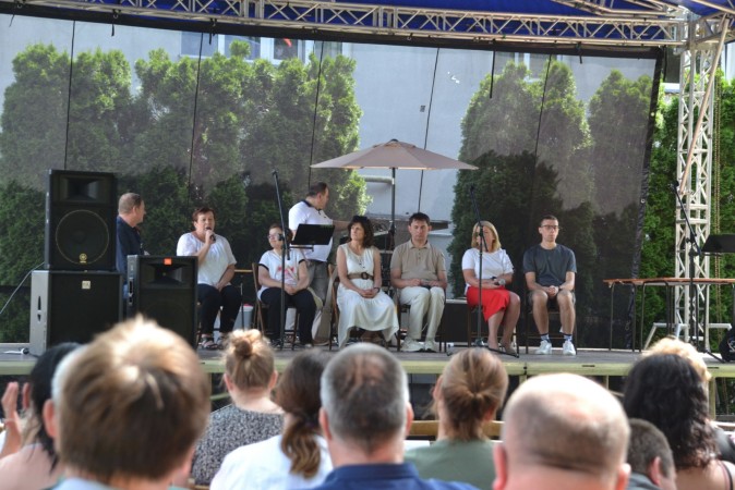 Namiot, scena - część artystyczna